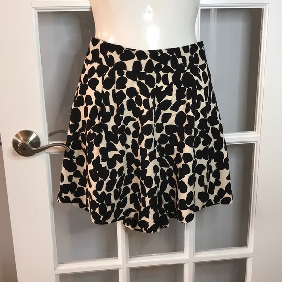 H&M Pants - H&M printed shorts with pockets